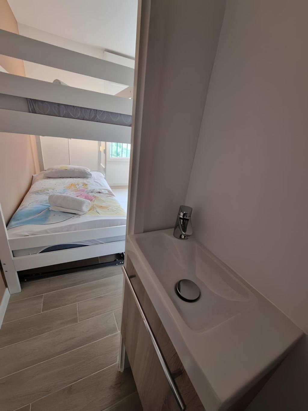 Appartement 3 Chambres, 9P, Hyper Centre Disney Chessy  Esterno foto